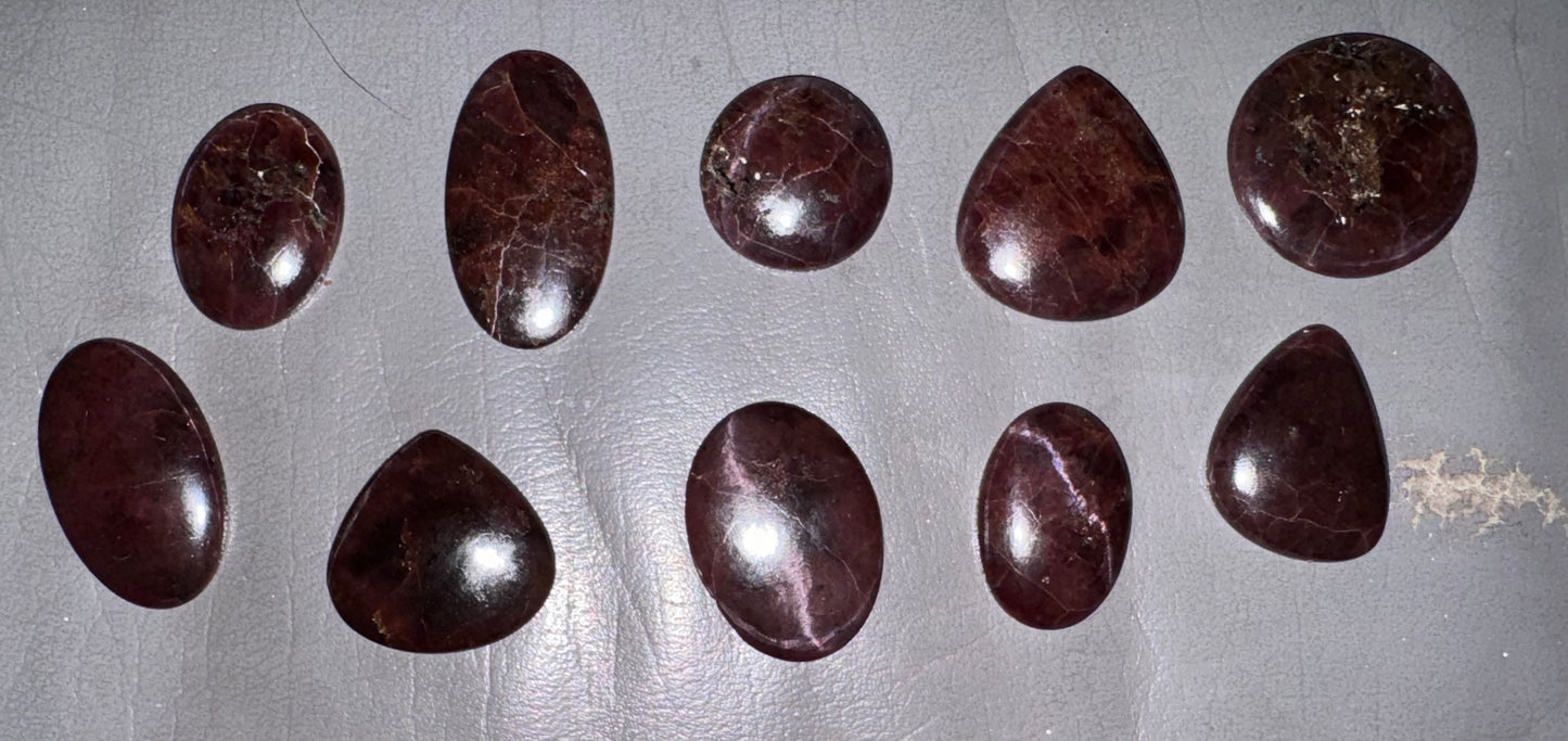 Star Garnet Cabochon